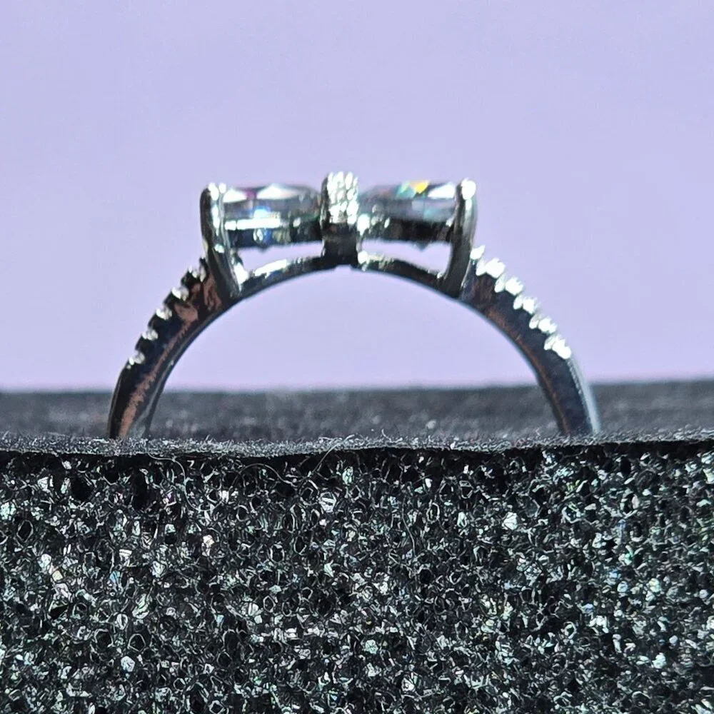 Bowtie-Shaped Ring With‎ Synthetic Mystic Topaz Size 9.75 (NWOT)